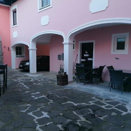 Bed and Breakfast Gaestehaus Ruinenblick Spitz an der Donau Екстер'єр фото